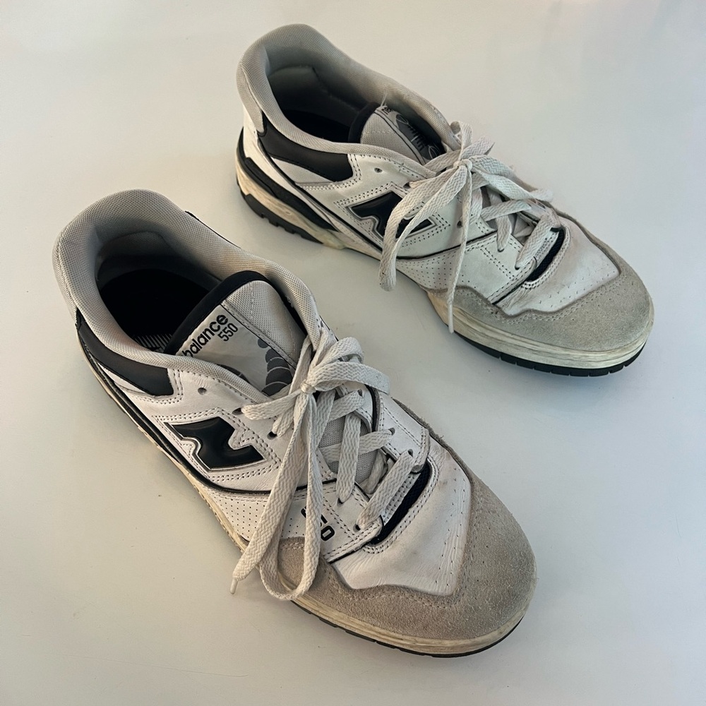 New Balance 550 - women’s 10/mens 8.5